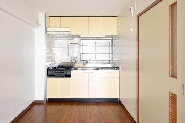 ビレッジハウス荒川2号棟のキッチン|ビレッジハウスの同一物件・同一タイプの間取りの写真です