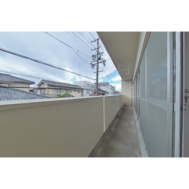 岐阜市松風町１丁目のアパートのバルコニー
