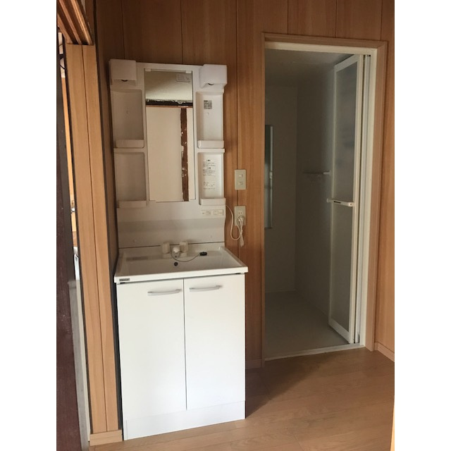 ノリタケ貸家Bの洗面所