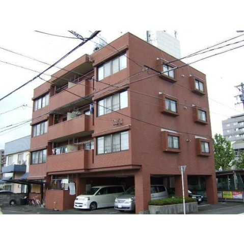 コーポソウミヤの外観