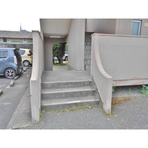 幸和レジデンスのエントランス