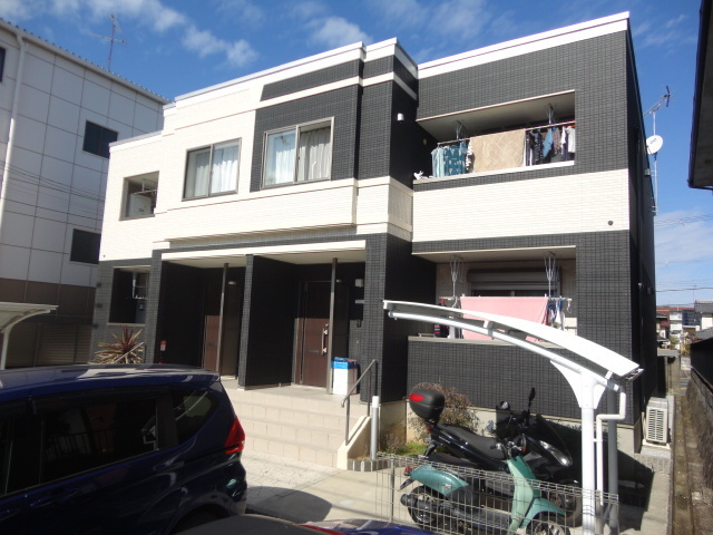 ハピネスコートの外観