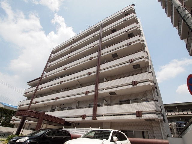 ハイツ・ラポールの外観