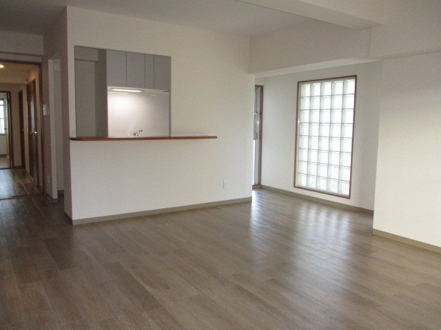 ハイツ・ラポールの居間・リビング