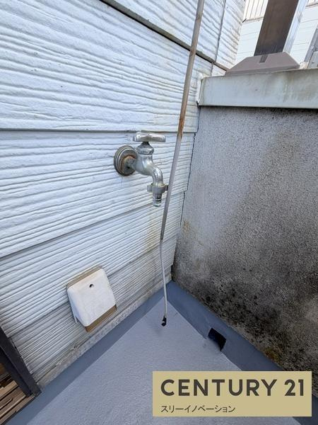 泉尾2丁目店舗付き貸家のバルコニー|★水栓・コンセント付き★