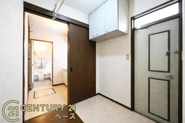 磯城郡三宅町大字石見の中古一戸建の独立洗面台|■現地撮影写真■広々とした洗面洗濯スペース！屋内物干しも可能です！