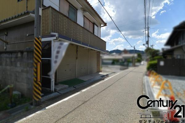 葛城市長尾の売地の前面道路含む現地写真