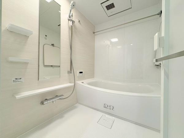 ライオンズグローベル逗子の丘の浴室|換気乾燥暖房機付・追い炊き機能付。