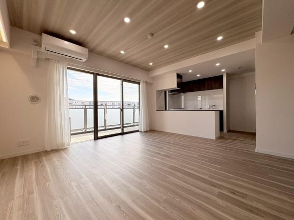 ライオンズグローベル逗子の丘の居間・リビング|レイアウトがしやすいリビングです！