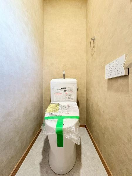 横浜市戸塚区下倉田町の中古一戸建のトイレ