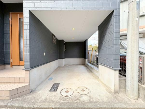 横浜市戸塚区下倉田町の中古一戸建の駐車場