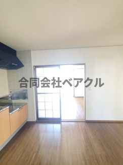 【内装】 | パルカーサ南京都 | 明るい室内です
