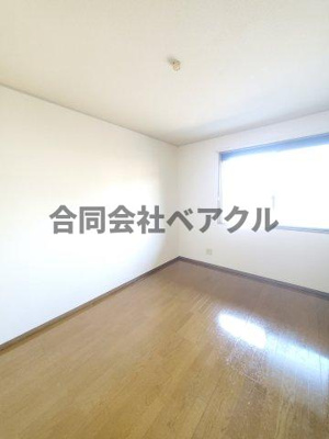 【内装】 | パルカーサ南京都 | 明るい室内です