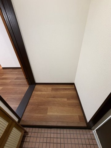 コートNAOの玄関|収納もある玄関です