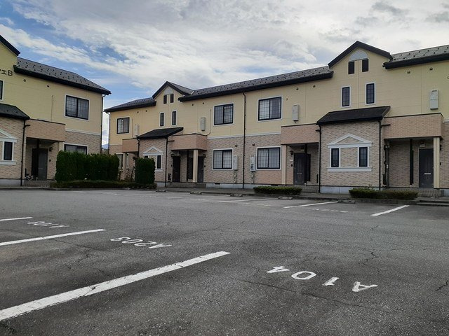 グランアルシェ　Ｂ棟の駐車場|駐車場に車を止められます