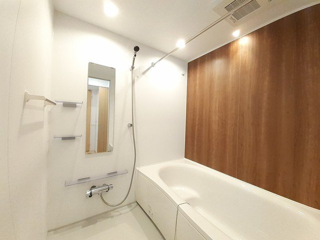 ラパン町村　Ⅱの浴室|日々の疲れを癒すお風呂付です