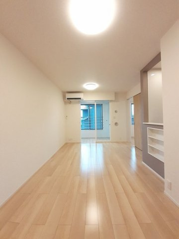 グランリーオ・Ｒ　Ⅷの居間・リビング|居間です