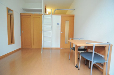 【居間・リビング】 | レオパレスオアシス | イメージ：１F