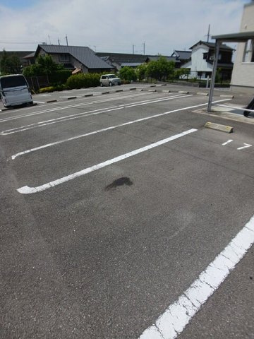 フランフランサクラＢ棟の駐車場