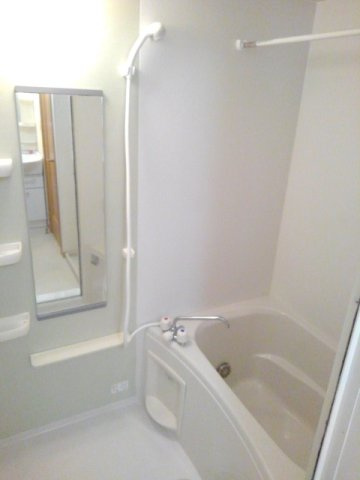 セイバリー・ガーデンＢの浴室