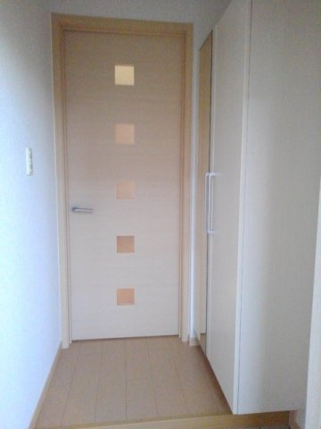 サンリットハウス　Ａの玄関