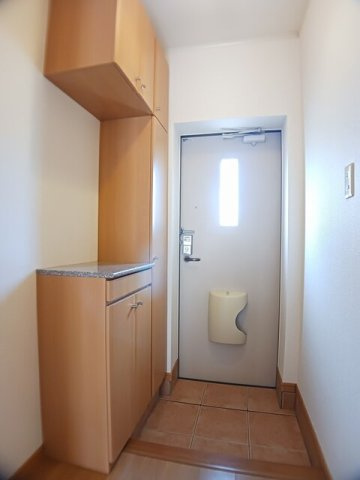 プランドールⅠの玄関