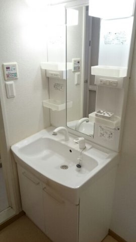 ラルジュ・メゾンＡの洗面所