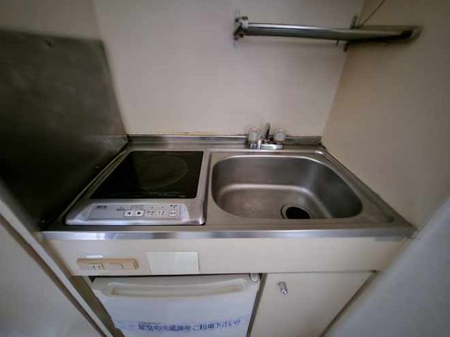 レオパレス岡崎公園のキッチン|実際のお部屋と異なる場合がございます。