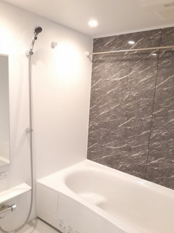 モルトグラッソⅠの浴室