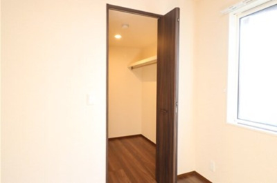 【収納】 | グリーンヴィラ ピッケル | ウォークインクローゼット