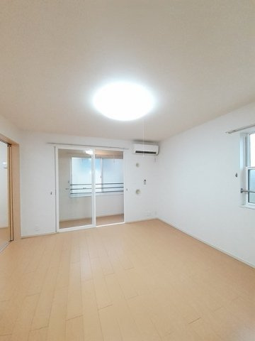 ソレイユ豊田の居間・リビング