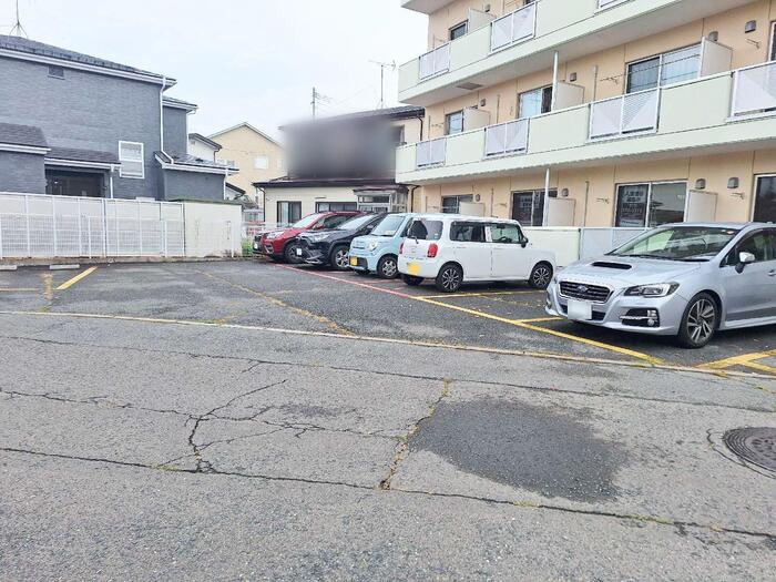 グリーンヒル２１の駐車場