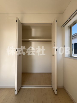【収納】 | SHUKURA白糸台1号棟 | 2F　洋室7帖　収納※クリーニング完了前※
