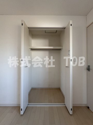 【収納】 | SHUKURA白糸台1号棟 | 2F　洋室6帖　収納