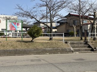 【周辺】 | 秋田市土崎港中央六丁目　土地 | 琴平第一街区公園の入口近くの土地です。
