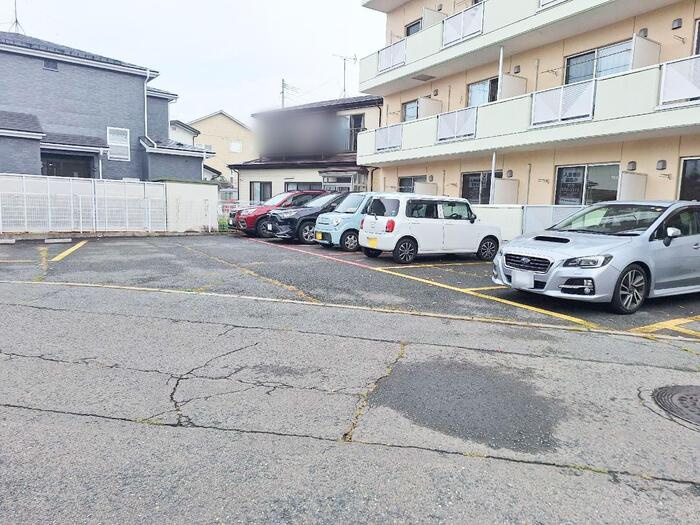 グリーンヒル２１の駐車場