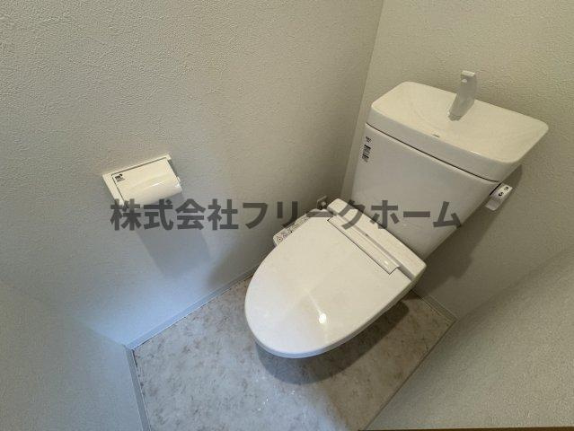 三鷹市井口５丁目のアパートのトイレ