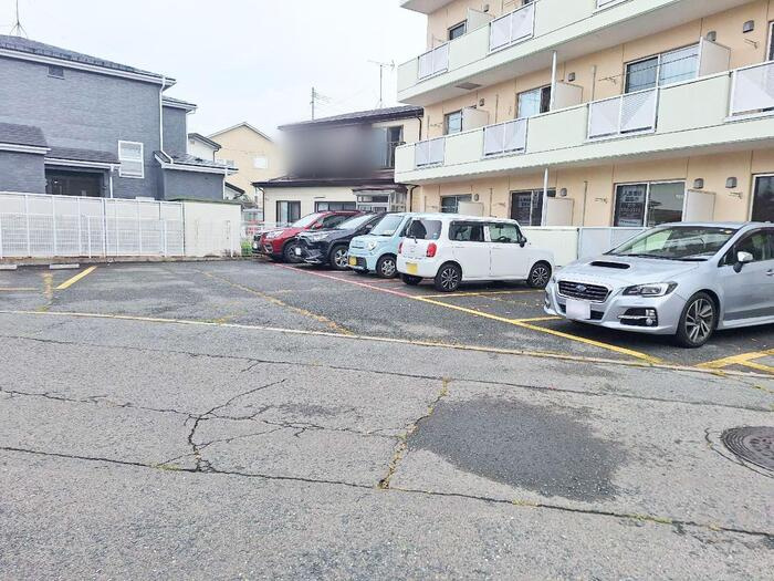 グリーンヒル２１の駐車場