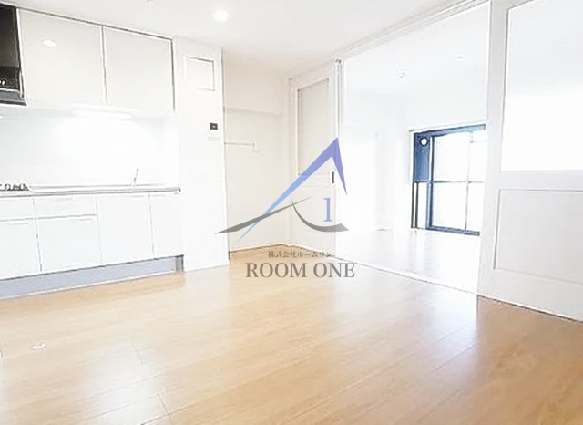 須賀マンションの居間・リビング|洋室のお部屋です。