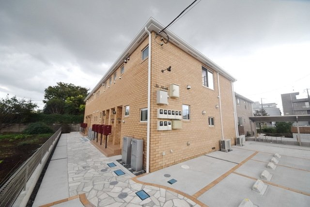 三鷹市井口５丁目のアパートの外観