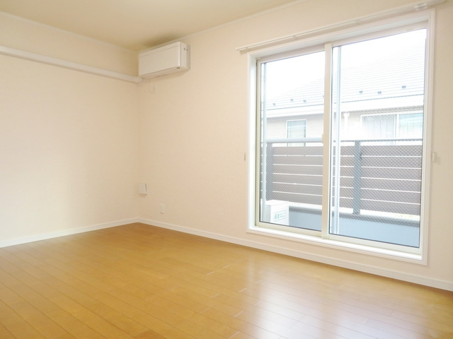 三鷹市井口５丁目のアパートの寝室