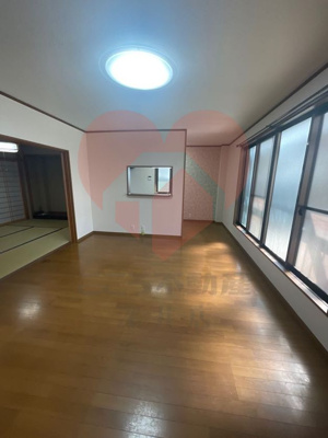 【居間・リビング】 | 岸和田市並松町戸建