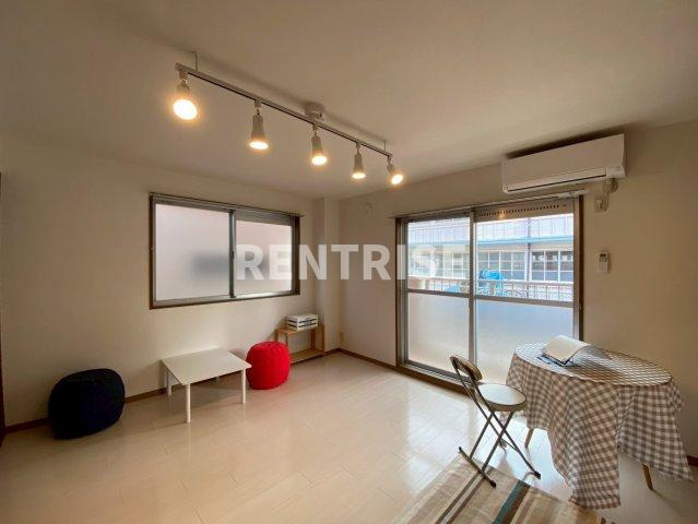 メルシー寿Eの居間・リビング