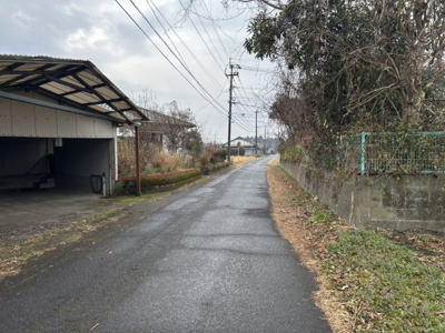 【前面道路含む現地写真】 | 都城市野々美谷町　650万円