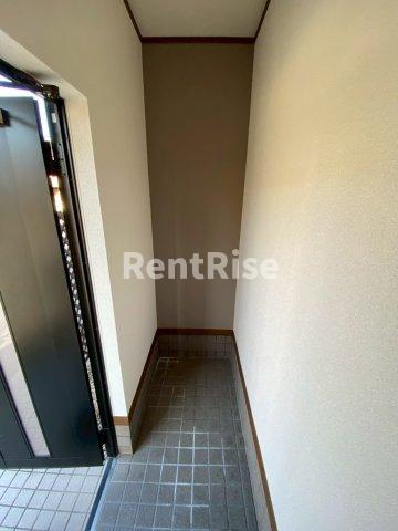 ファミーユ2000の玄関