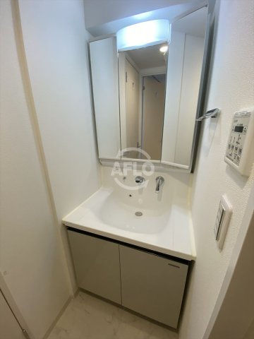 アクアプレイス上本町(テナント)の独立洗面台|アクアプレイス上本町　