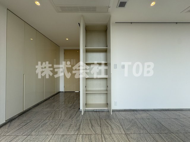 【収納】 | パークシティ浜田山Ｄ棟-再契約型定期借家- | LD27.8帖　収納②