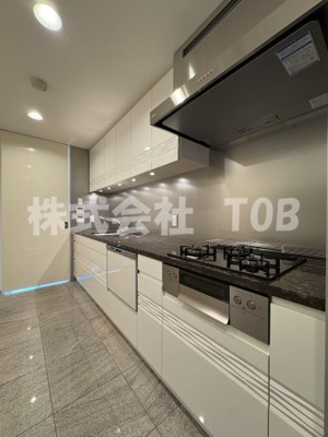 【キッチン】 | パークシティ浜田山Ｄ棟-再契約型定期借家- | ガス3口グリル、食洗器、ディスポーザー付き