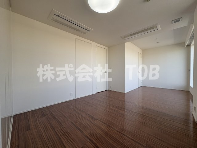 【洋室】 | パークシティ浜田山Ｄ棟-再契約型定期借家- | 洋室13.8帖