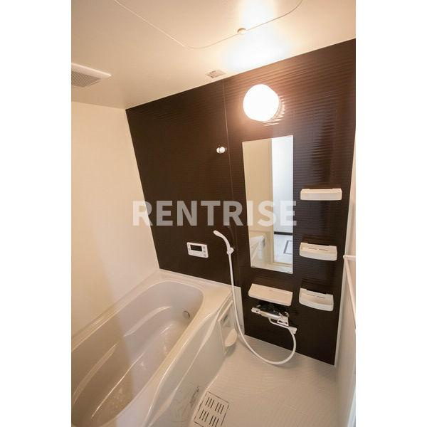 ラ・トゥール三条の浴室